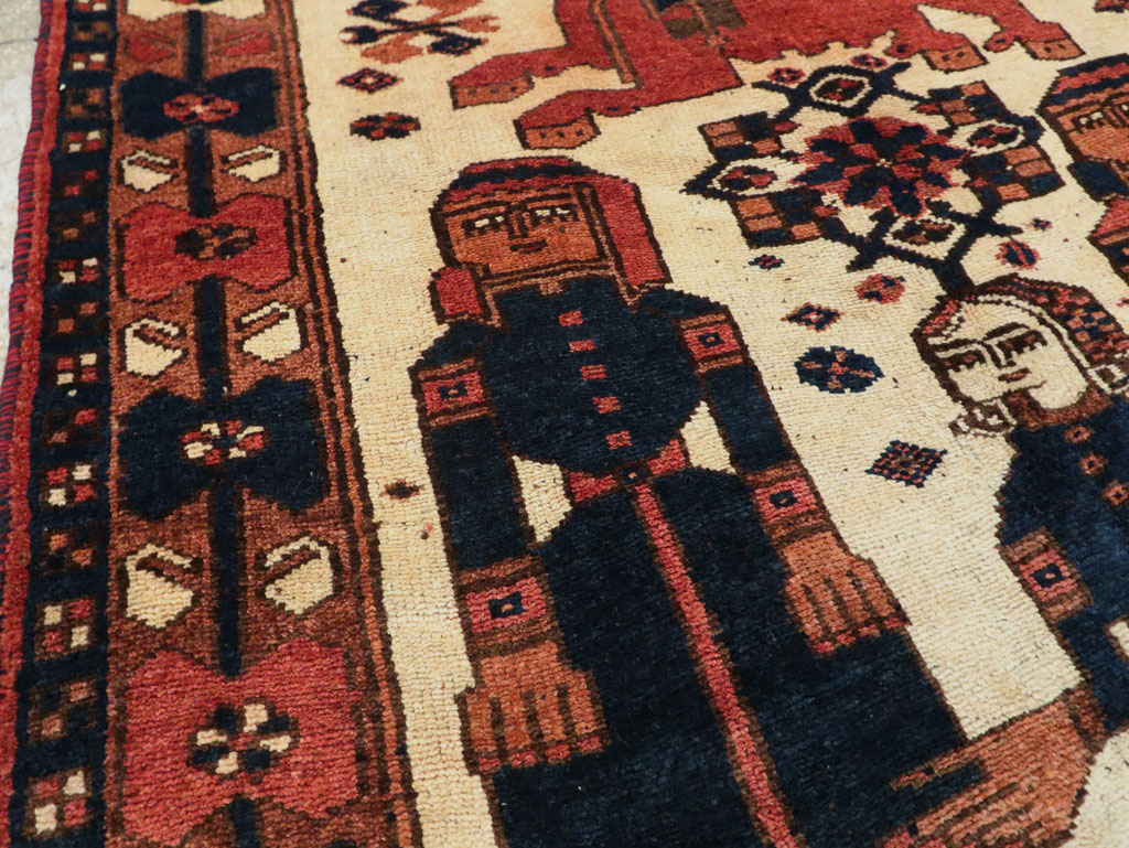 Vintage Persian Bakhtiari Pictorial Rug, No.29172 - Gss