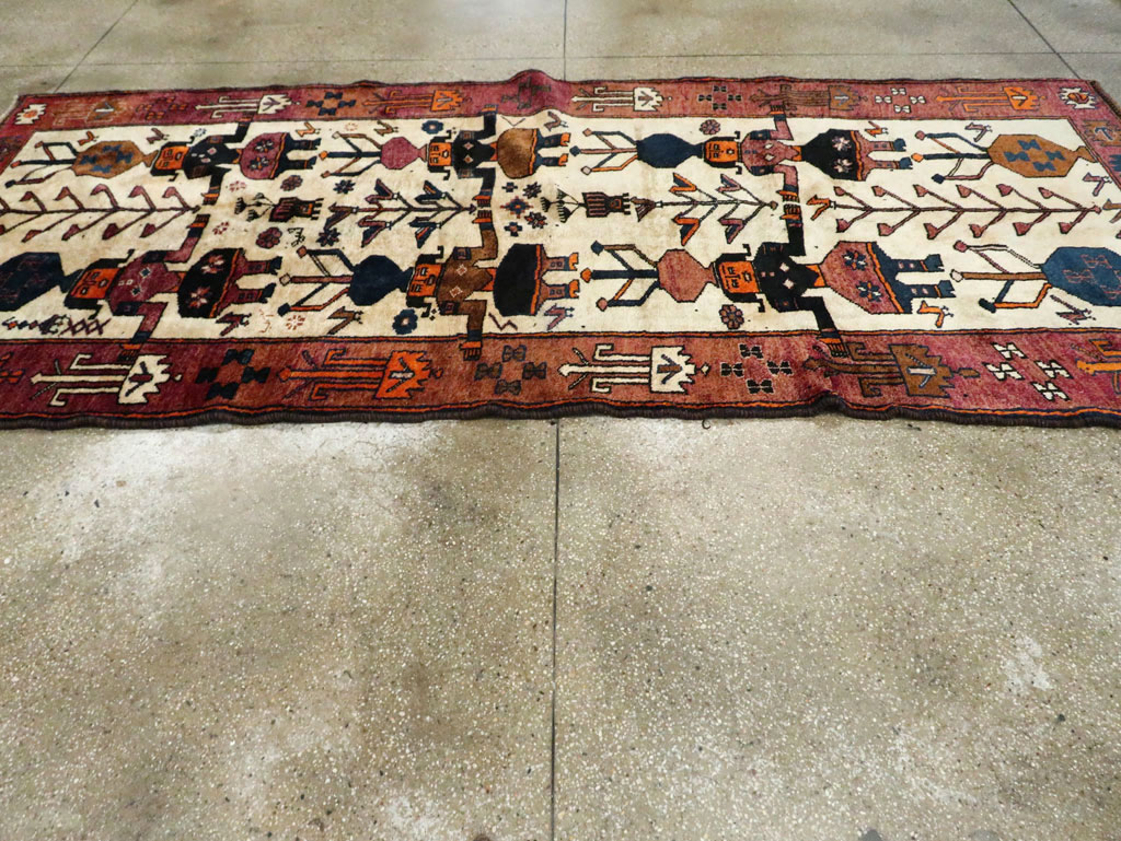 Vintage Bakhtiari Pictorial Rug, No.29174 - Gss