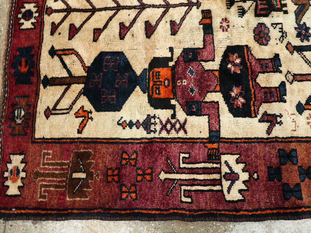 Vintage Bakhtiari Pictorial Rug, No.29174 - Gss