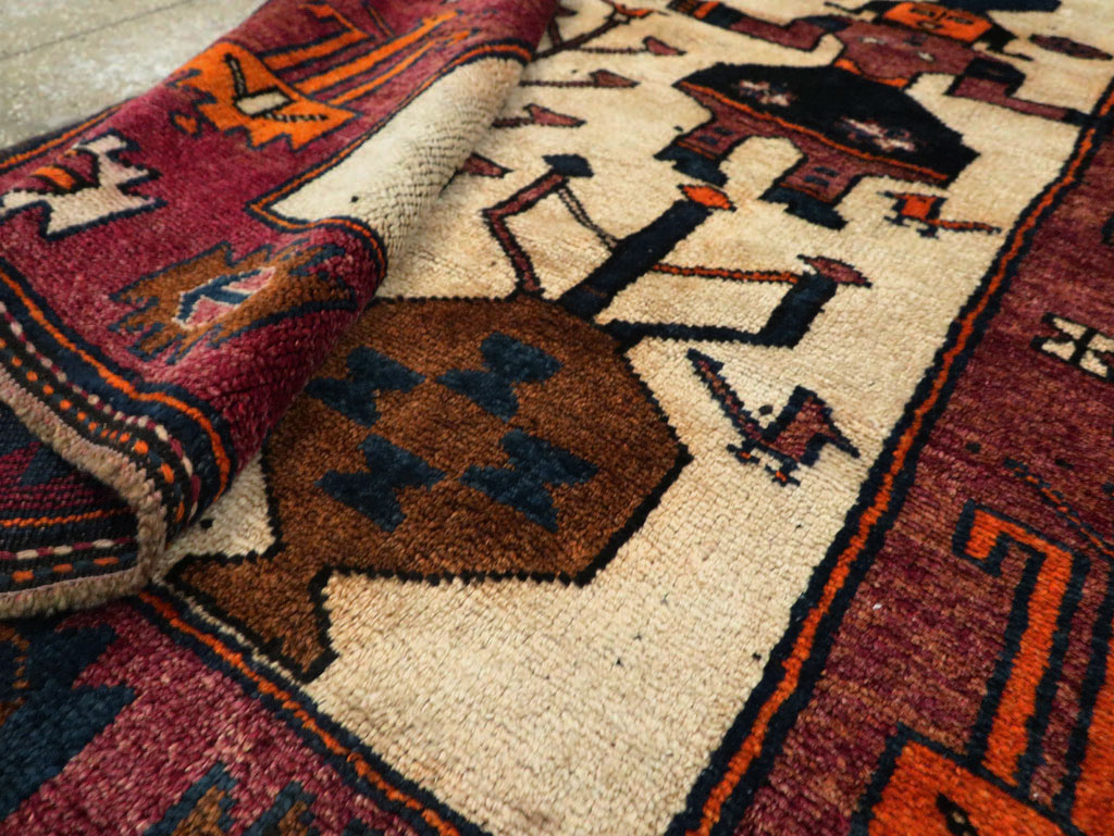 Vintage Bakhtiari Pictorial Rug, No.29174 - Gss