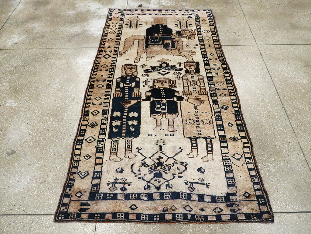 Vintage Persian Bakhtiari Pictorial Rug, No.29177 - Gss
