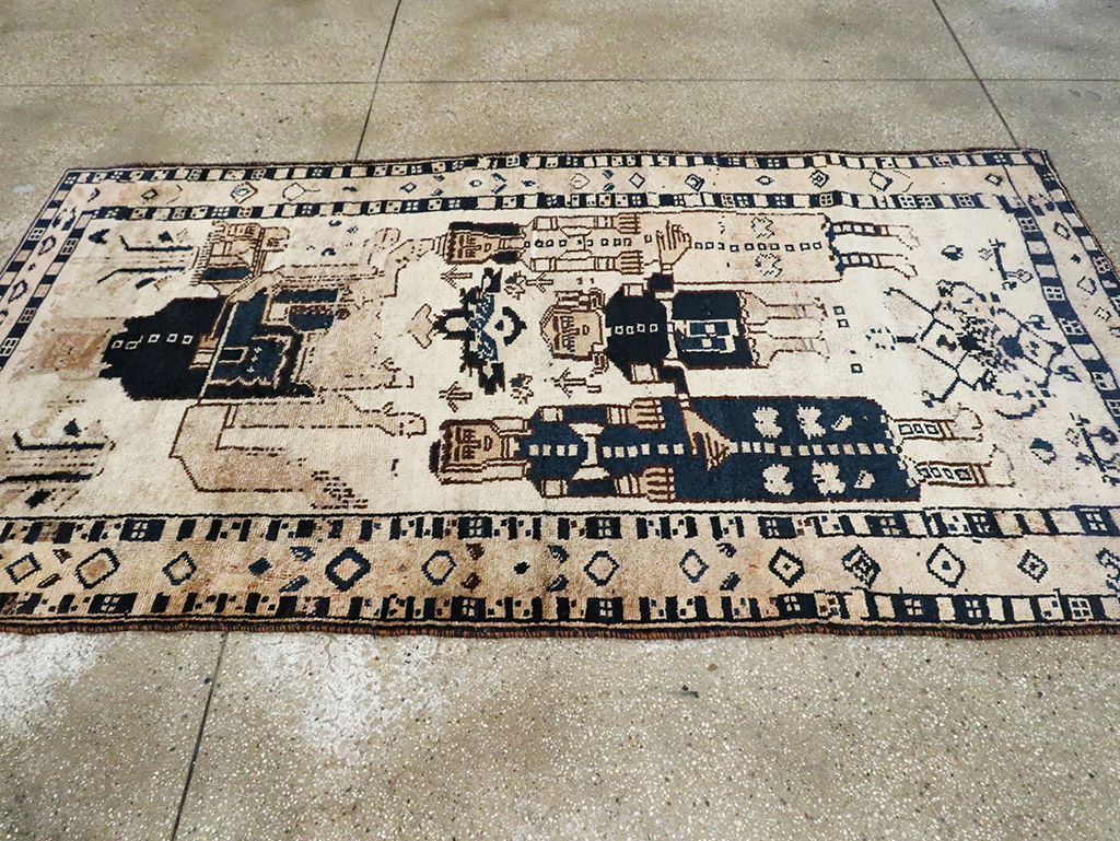 Vintage Persian Bakhtiari Pictorial Rug, No.29177 - Gss