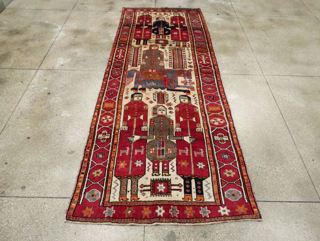 Vintage Persian Pictorial Bakhtiari Rug, No.29179 - Gss