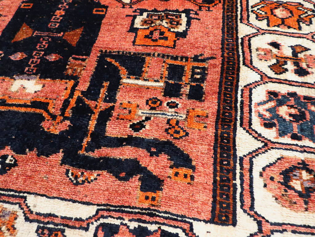 Tribal Persian Pictorial Bakhtiari Accent Rug, No.29183 - Gss