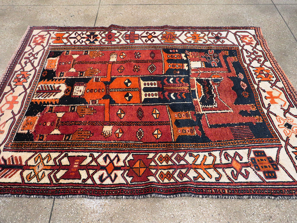 Tribal Persian Pictorial Bakhtiari Accent Rug, No.29184 - Gss