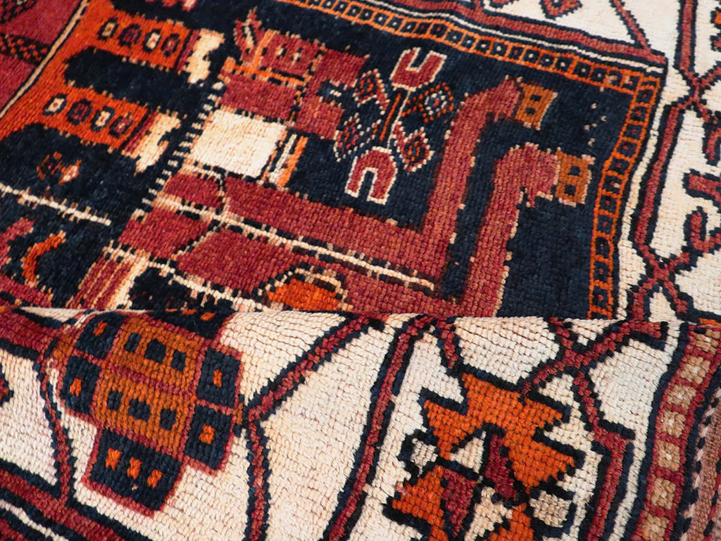 Tribal Persian Pictorial Bakhtiari Accent Rug, No.29184 - Gss