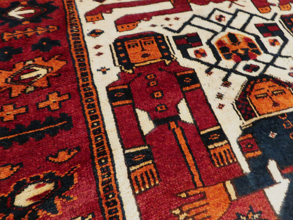 Vintage Persian Bakhtiari Pictorial Accent Rug, No.29186 - Gss