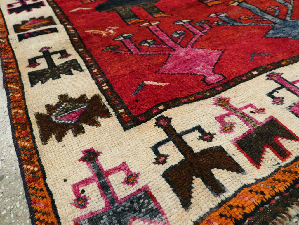 Vintage Persian Pictorial Bakhtiari Rug, No.29188 - Gss