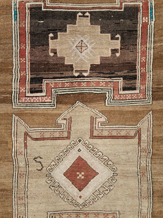 Vintage Turkish Anatolian Room Size Carpet, No.29217 - Gss