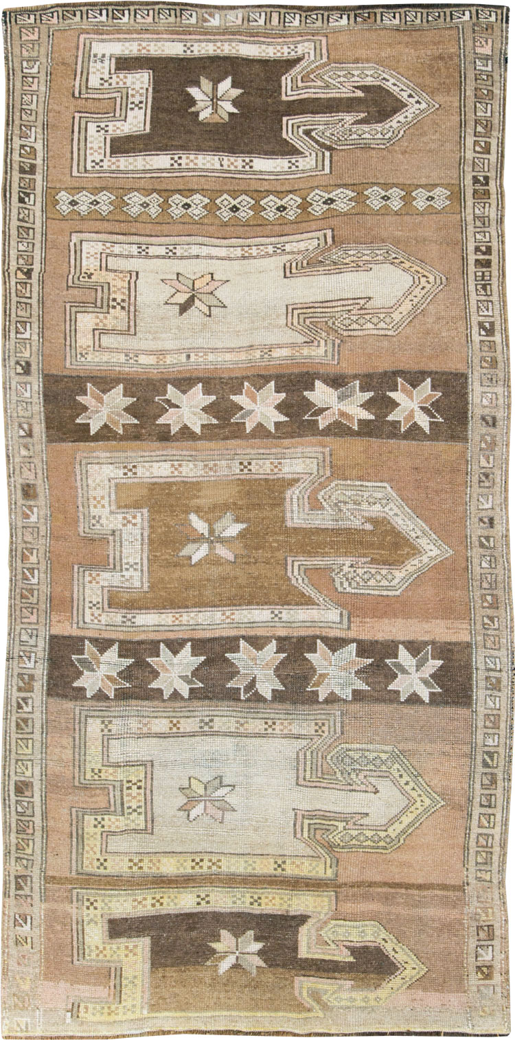 Vintage Anatolian Gallery Carpet, No.29221 - Gss