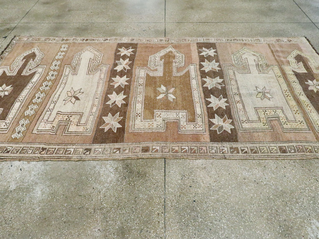 Vintage Anatolian Gallery Carpet, No.29221 - Gss