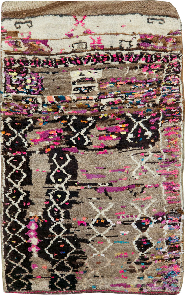 Contemporary  Anatolian Rug, No.29226 - Gss