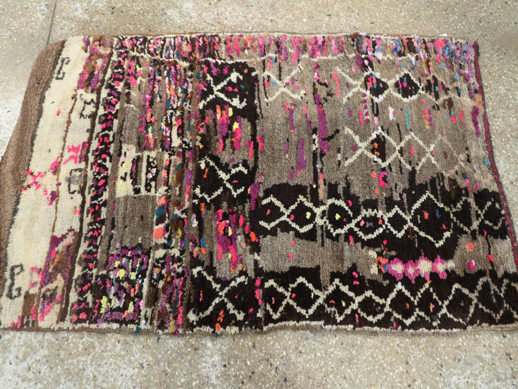 Contemporary  Anatolian Rug, No.29226 - Gss