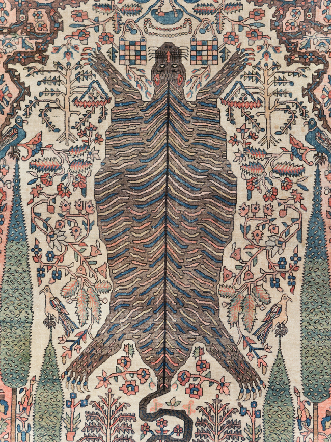 Antique Sarouk Farahan Pictorial Rug, No.29250 - Gss