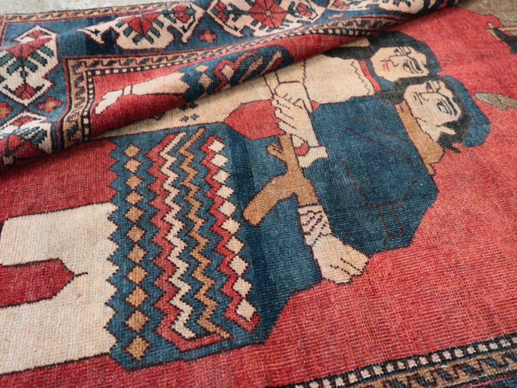 Vintage Persian Pictorial Bakhtiari Accent Rug, No.29295 - Gss