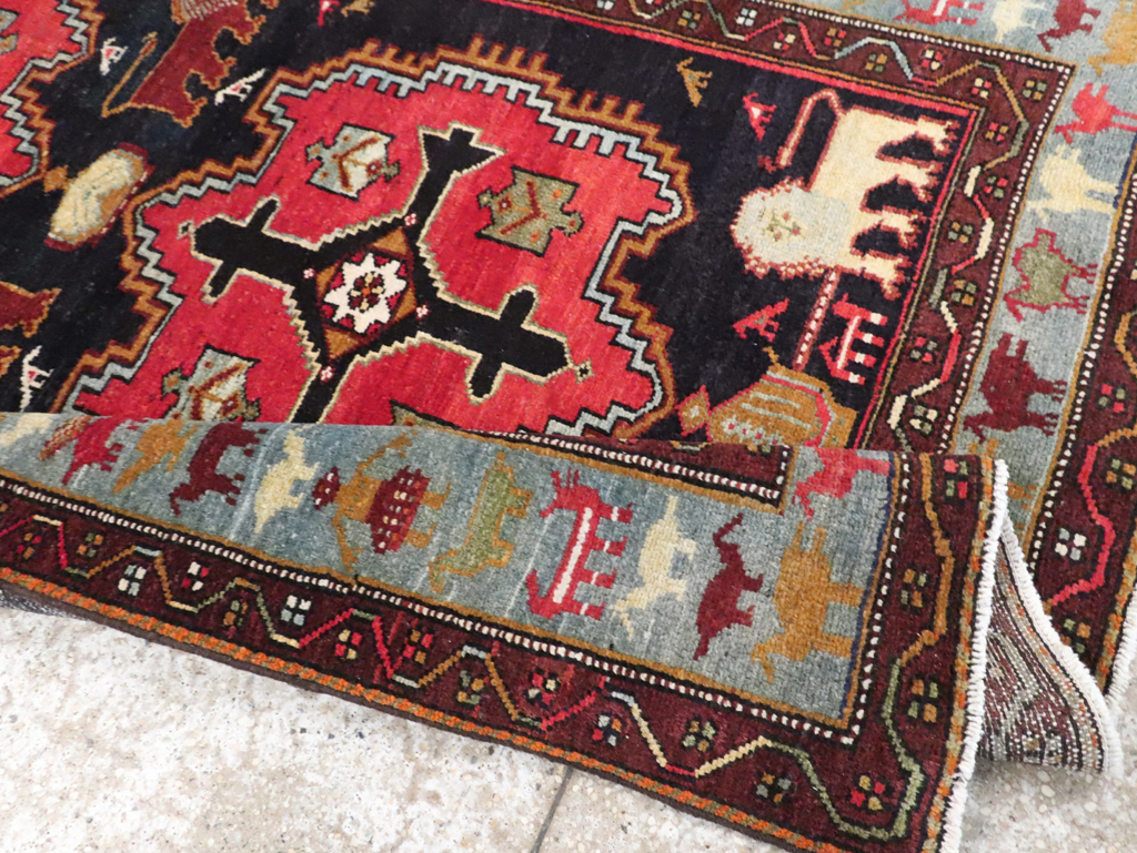 Vintage Persian Pictorial Malayer Accent Rug, No.29296 - Gss