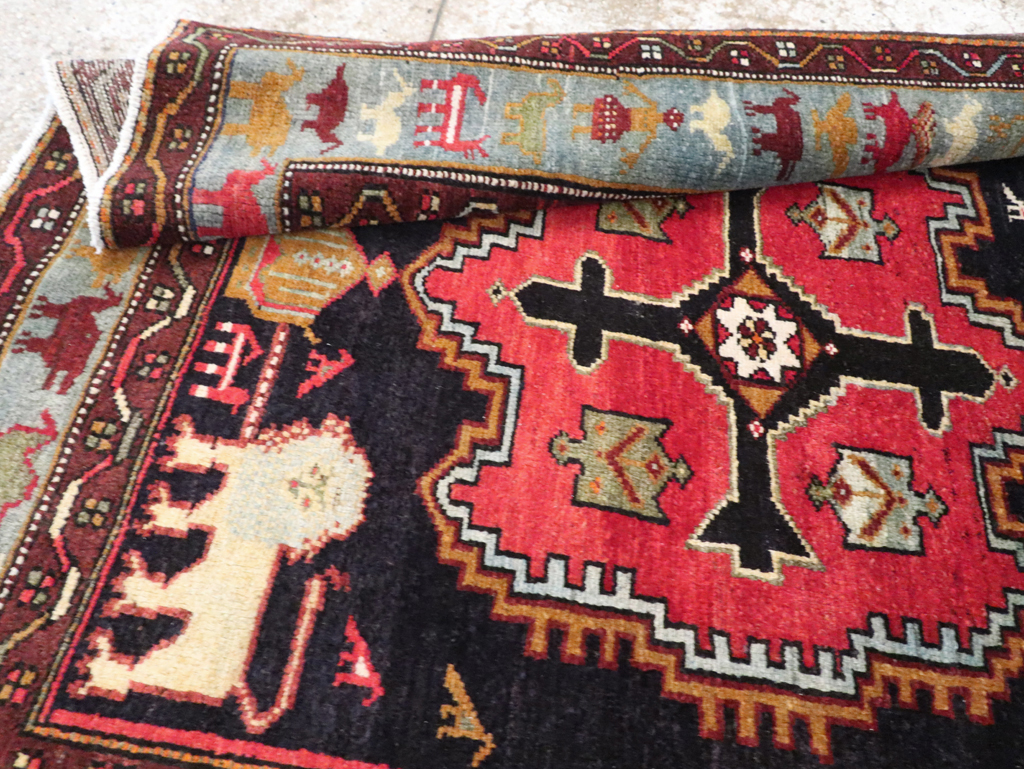 Vintage Persian Pictorial Malayer Accent Rug, No.29296 - Gss