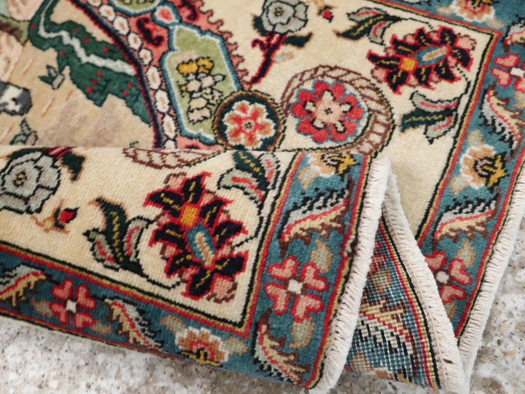 Vintage Persian Tabriz Pictorial Rug, No.29303 - Gss