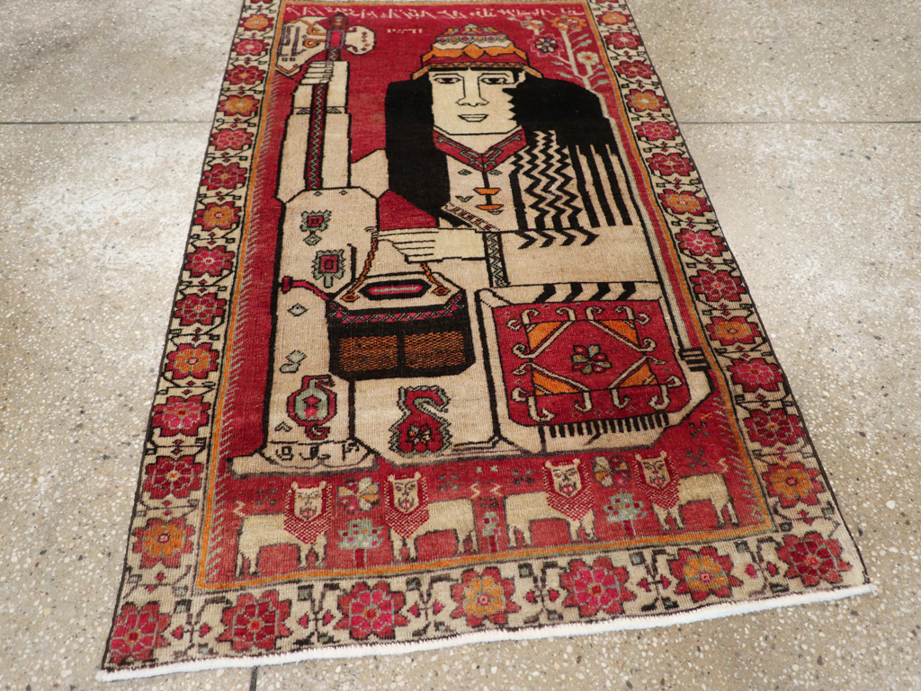 Vintage Persian Shiraz Pictorial Throw Rug, No.29304 - Gss