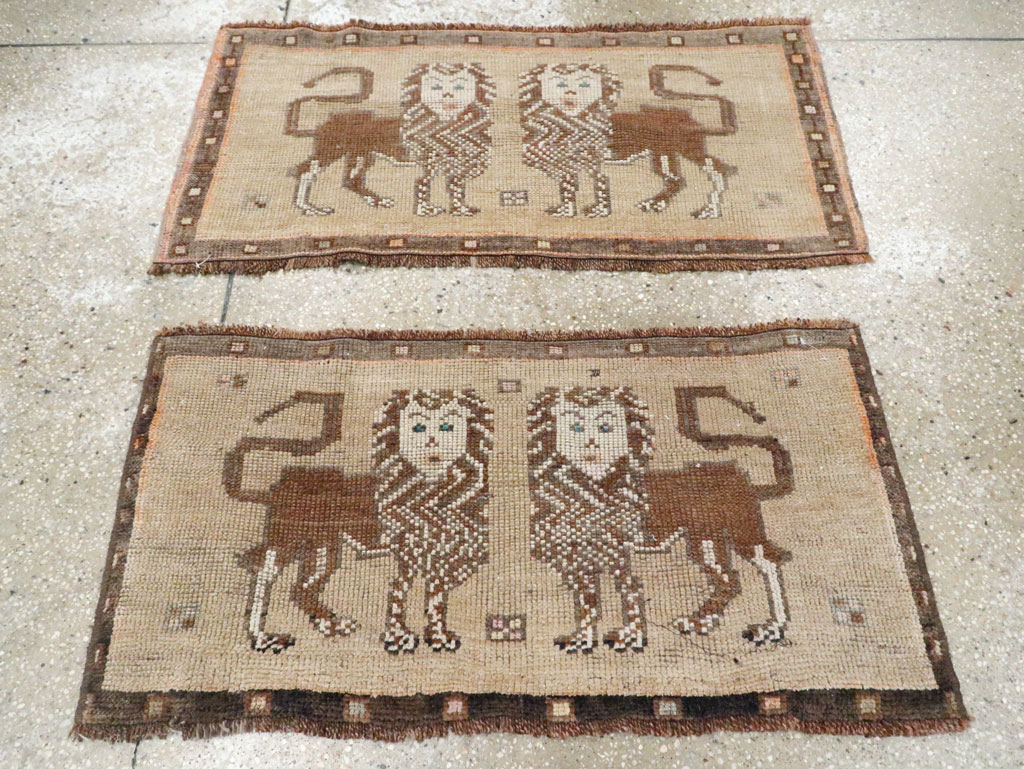 Vintage Turkish Anatolian Pictorial Throw Rug (Pair: 1 of 2), No.29314 - Gss