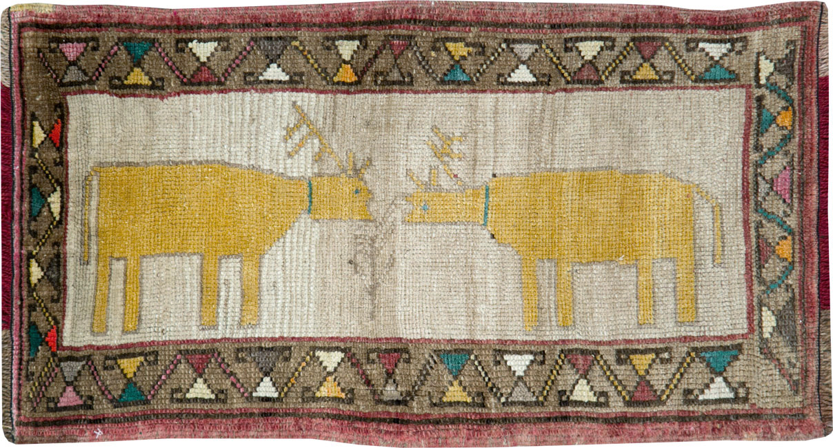 Vintage Anatolian Pictorial Rug, No.29316 - Gss