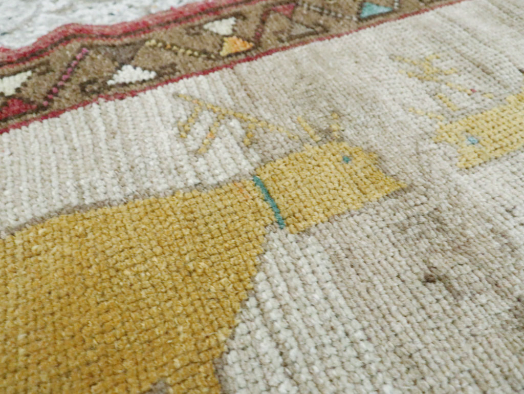 Vintage Anatolian Pictorial Rug, No.29316 - Gss