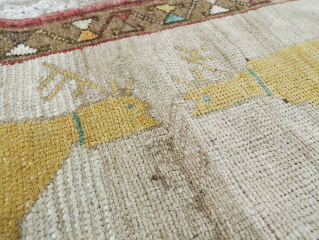 Vintage Anatolian Pictorial Rug, No.29316 - Gss