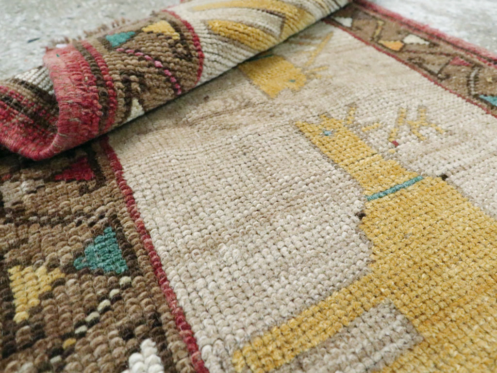 Vintage Anatolian Pictorial Rug, No.29316 - Gss