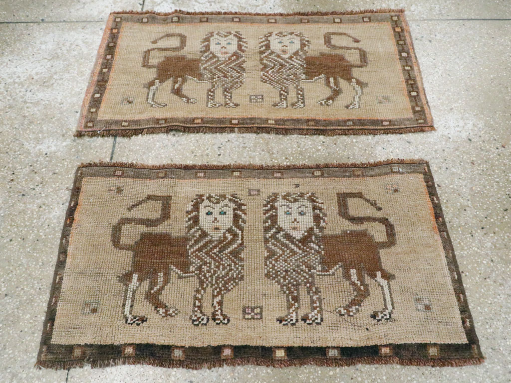 Vintage Turkish Anatolian Pictorial Throw Rug (Pair: 2 of 2), No.29318 - Gss
