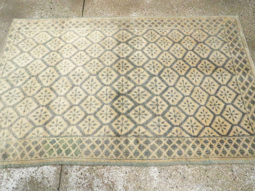 Vintage Turkish Anatolian Throw Rug, No.29345 - Gss