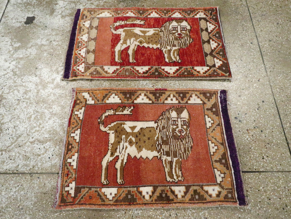 Vintage Turkish Anatolian Pictorial Rug (Pair: 1 of 2), No.29349 - Gss