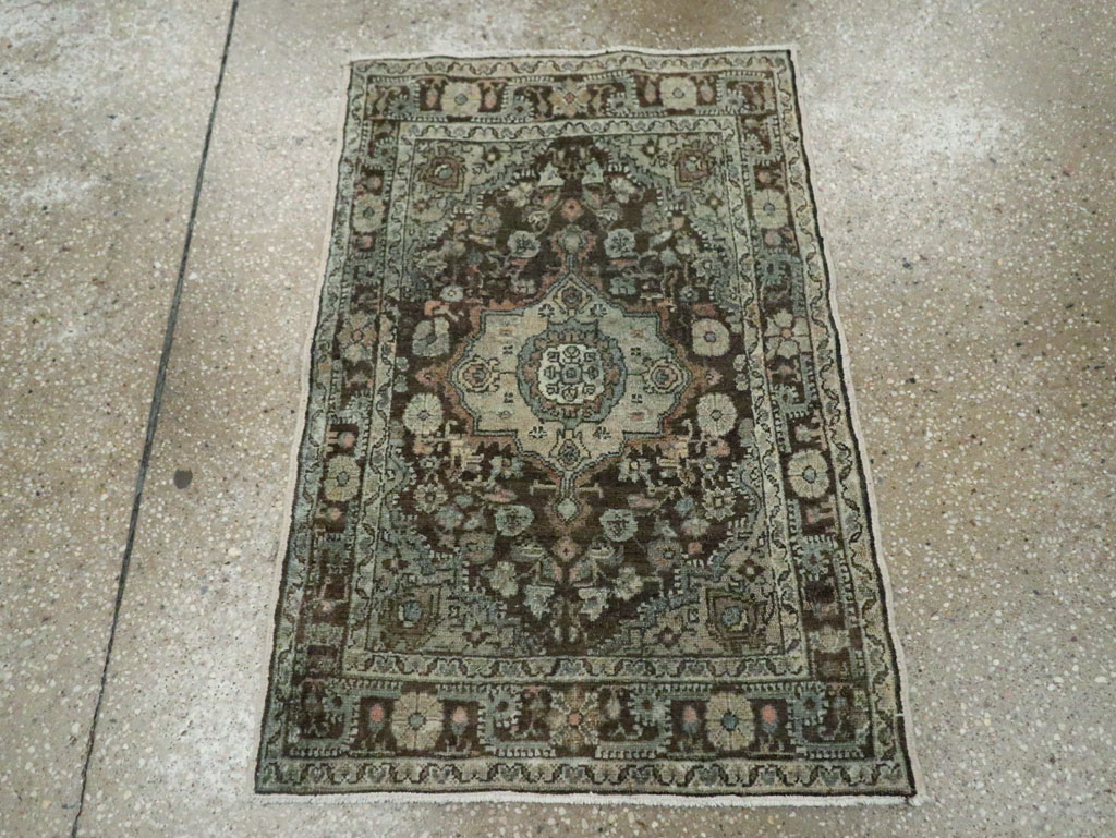 Antique Persian Malayer Throw Rug, No.29375 - Gss