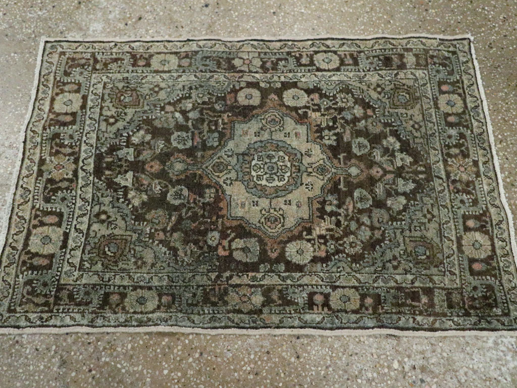 Antique Persian Malayer Throw Rug, No.29375 - Gss
