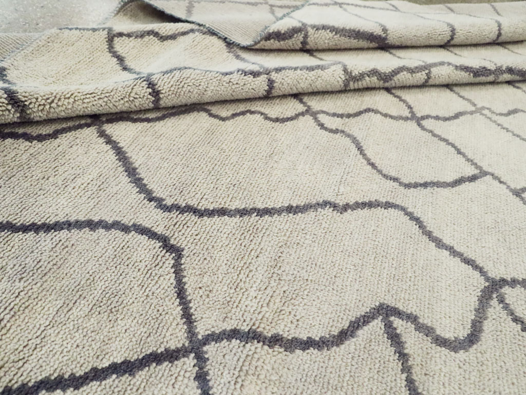 Modern Room Size Moroccan Carpet, No.29439 - Gss