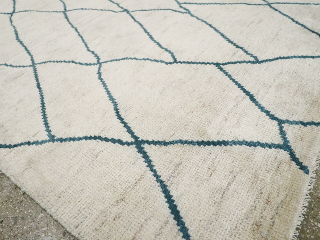 Contemporary Moroccan Room Size Carpet, No.29440 - Gss