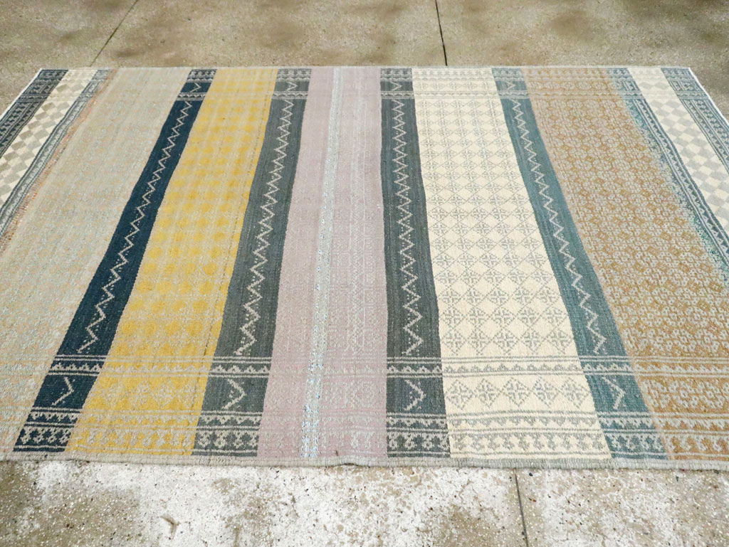 Contemporary Persian Flatweave Kilim Small Room Size Rug, No.29456 - Gss