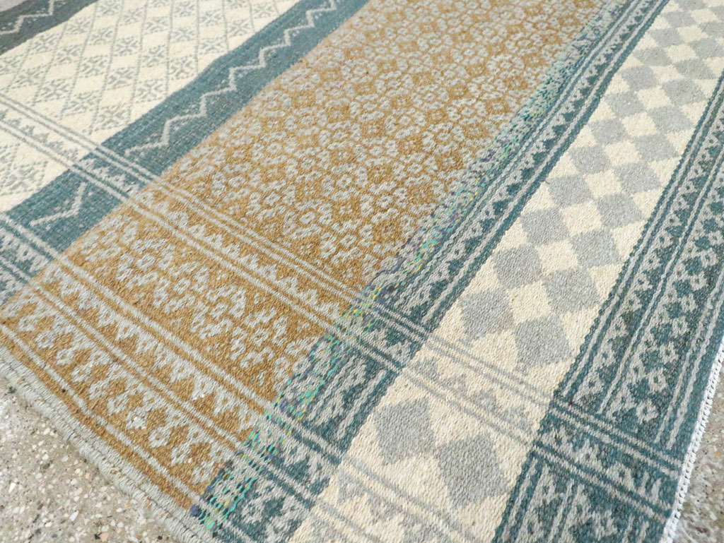 Contemporary Persian Flatweave Kilim Small Room Size Rug, No.29456 - Gss