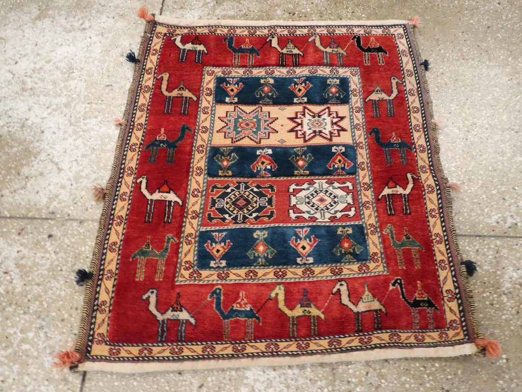 Persian Shiraz Rug, No.29477 - Gss
