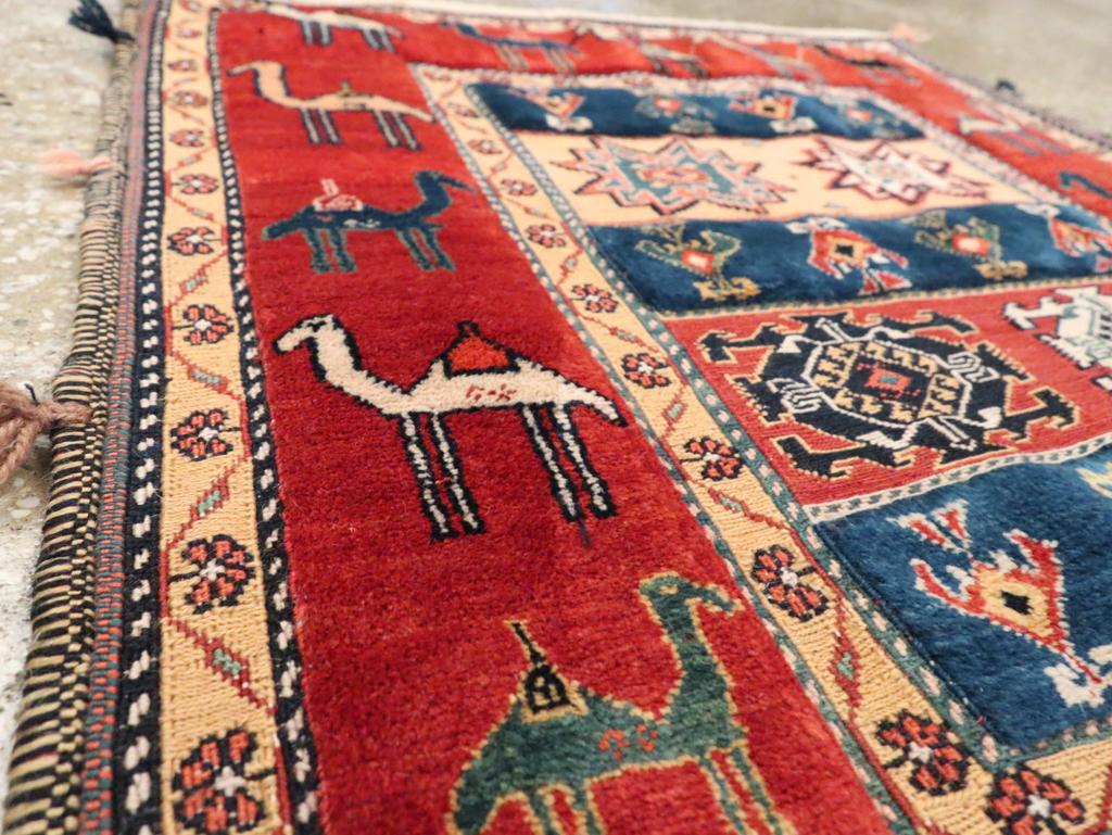 Persian Shiraz Rug, No.29477 - Gss