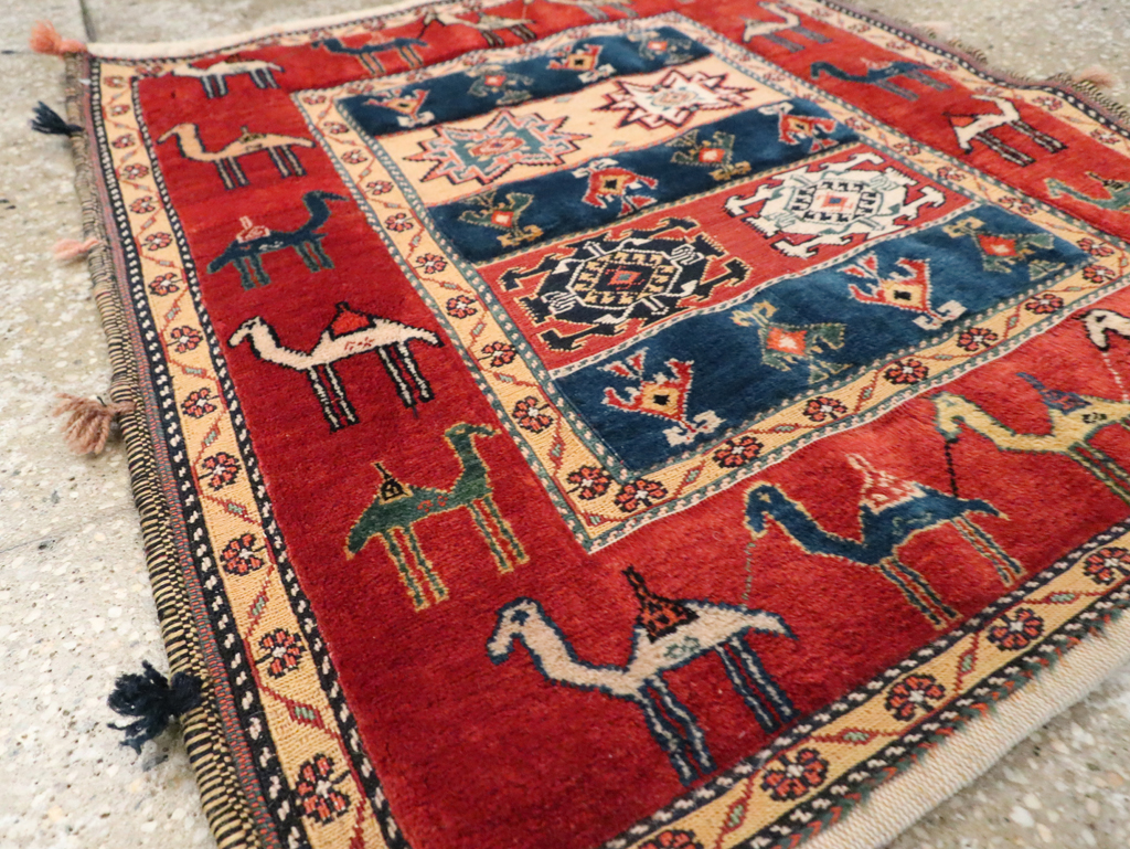 Persian Shiraz Rug, No.29477 - Gss