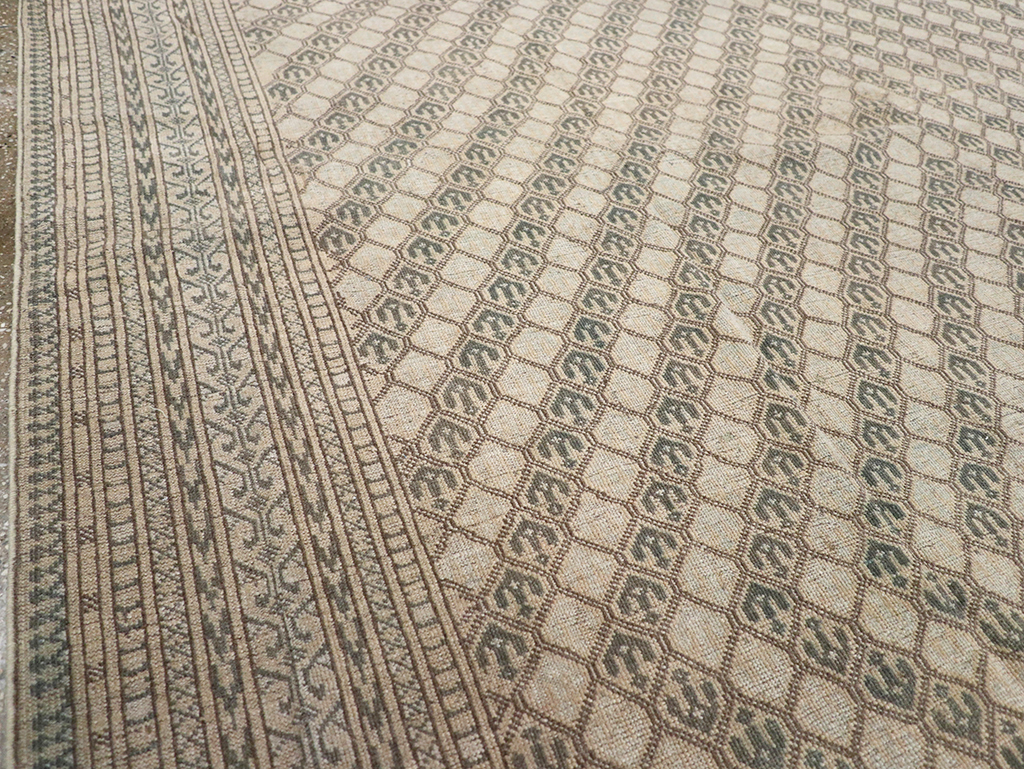 Vintage Central Asia Turkoman Room Size Carpet, No.29493 - Gss