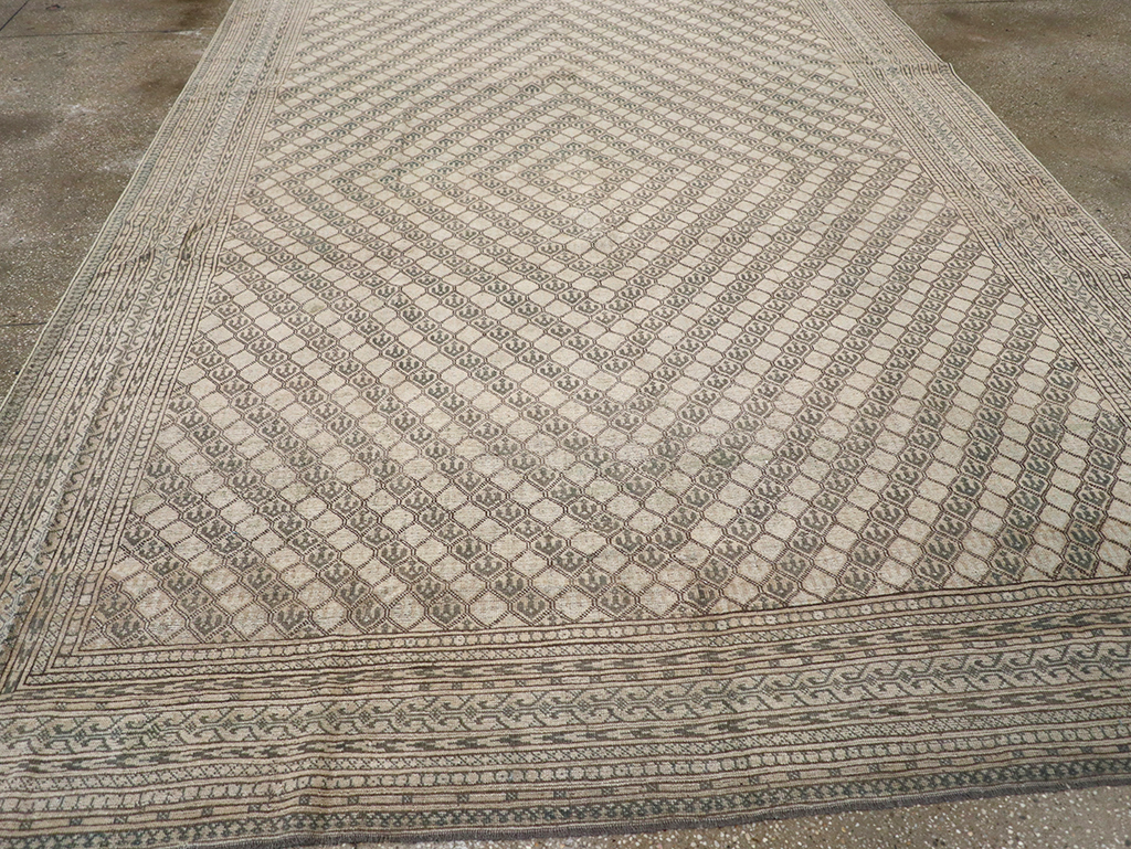 Vintage Central Asia Turkoman Room Size Carpet, No.29493 - Gss