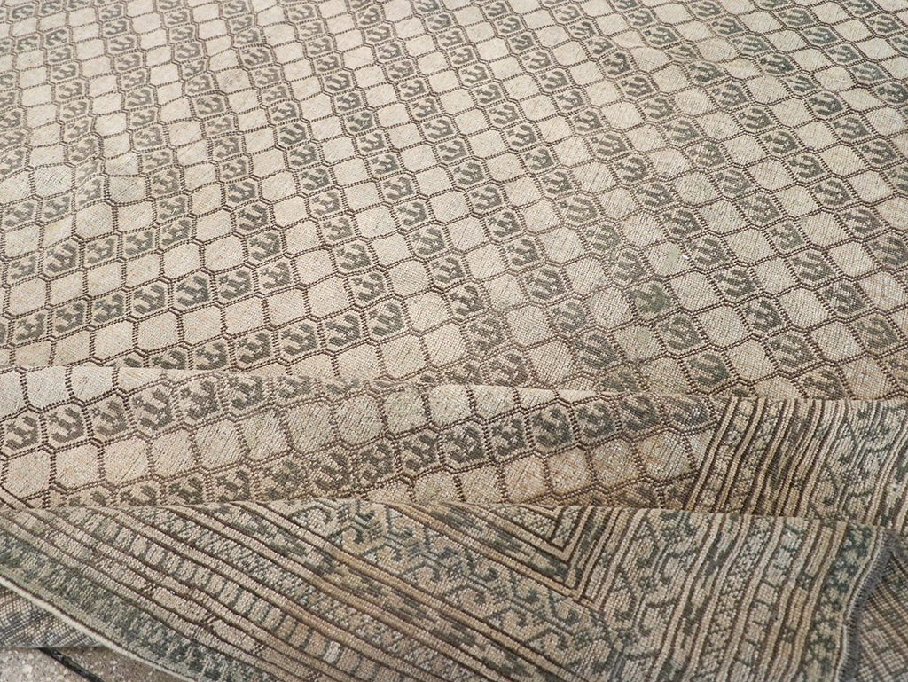 Vintage Central Asia Turkoman Room Size Carpet, No.29493 - Gss