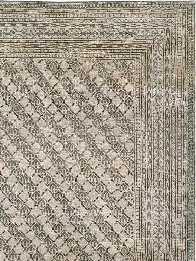 Vintage Central Asia Turkoman Room Size Carpet, No.29493 - Gss