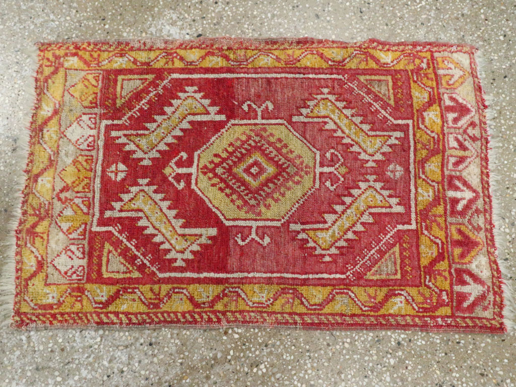 Vintage Turkish Anatolian Throw Rug, No.29512 - Gss
