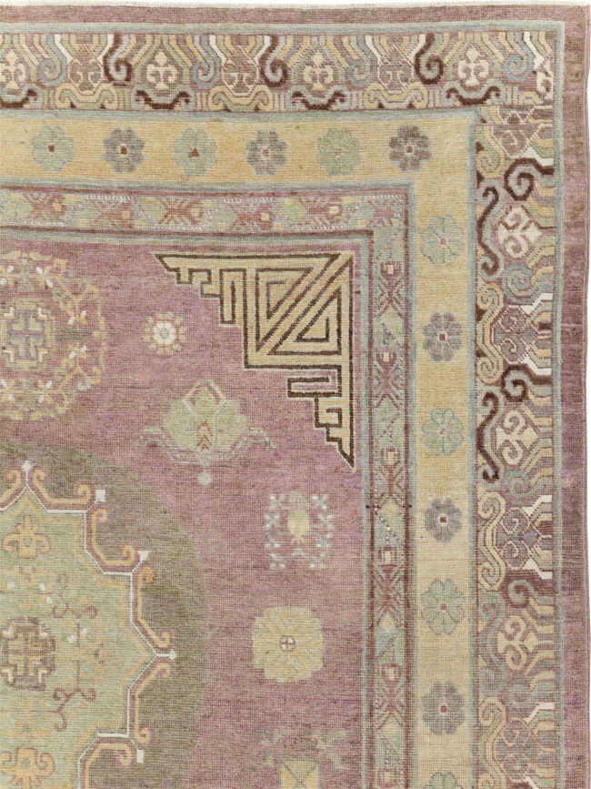 Antique East Turkestan Khotan Gallery Carpet, No.29531 - Gss