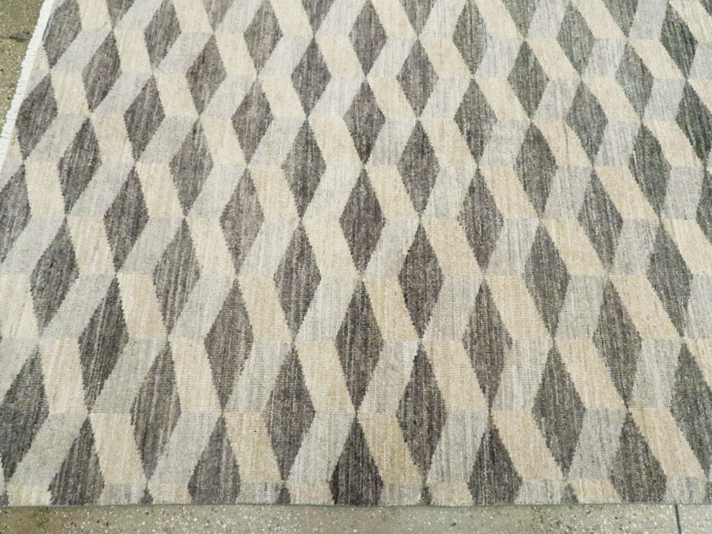 Contemporary Turkish Anatolian Room Size Carpet, No.29541 - Gss