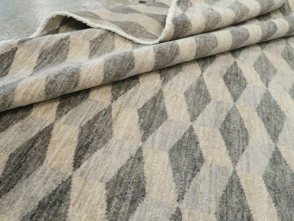 Contemporary Turkish Anatolian Room Size Carpet, No.29541 - Gss