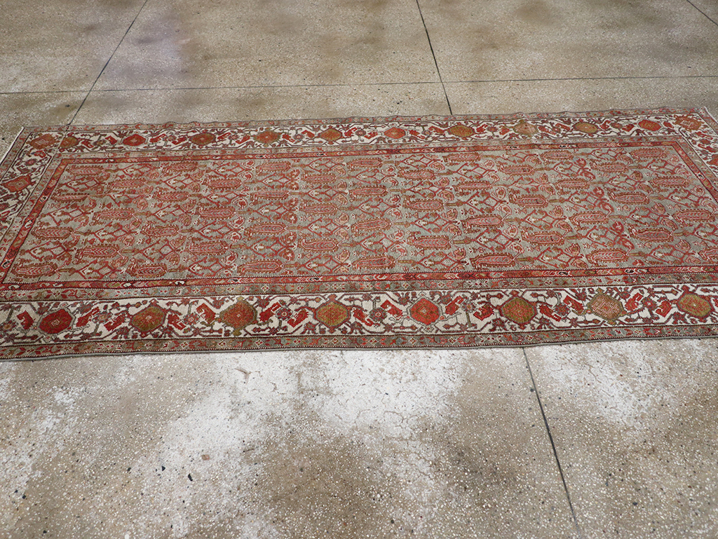 Antique Persian Malayer Gallery Rug, No.29566 - Gss