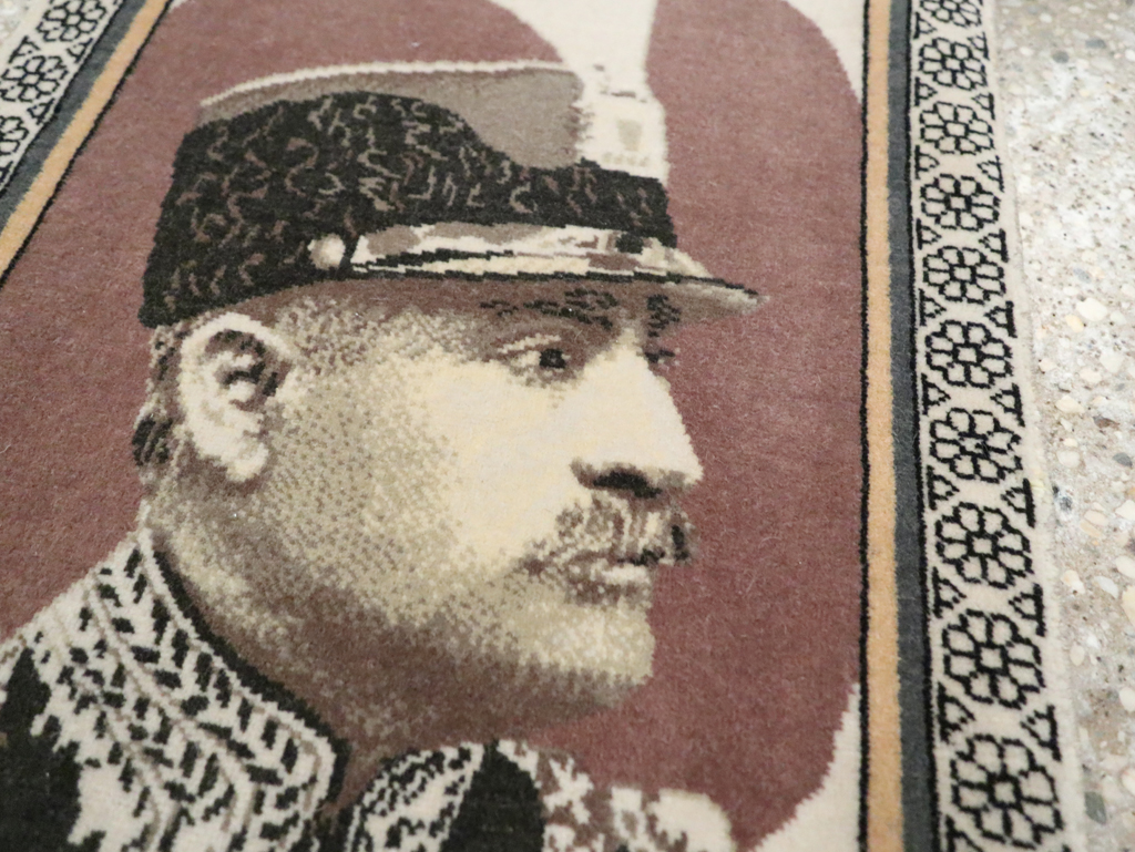 Vintage Persian Tabriz Pictorial Throw Rug, No.29592 - Gss